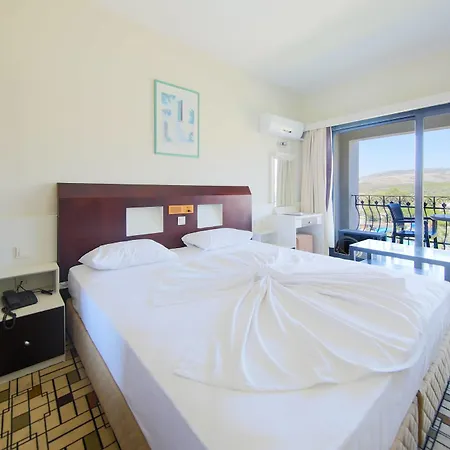 Medis Курортний комплекс 3*